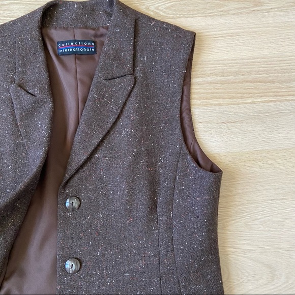 Brown Sleeveless Blazer - Picture 7 of 9